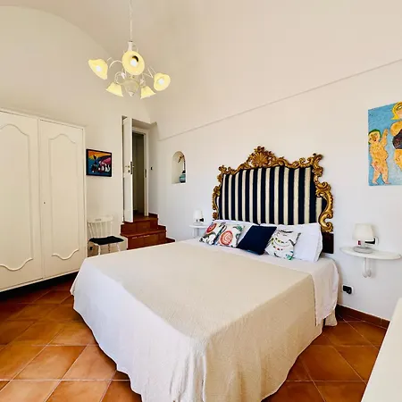 Nyaraló Yourhome - La Casa Di Anita *