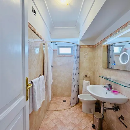 Holiday home Yourhome - La Casa Di Anita